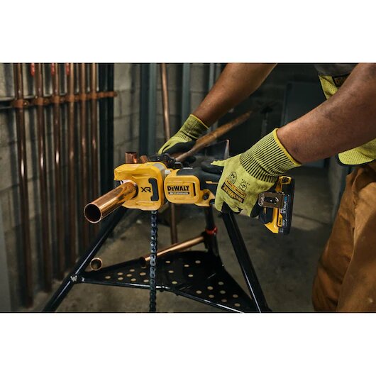 Dewalt koperbuis snijder DCE154N-XJ